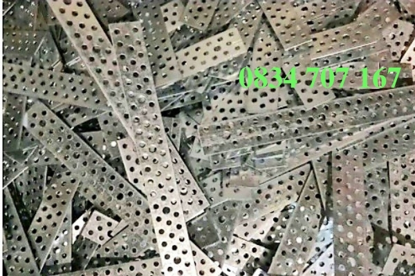 Pass râu cột tường sử dụng trong thi công xây dựng