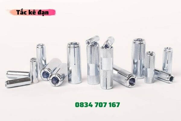 Mua bán tắc kê đạn