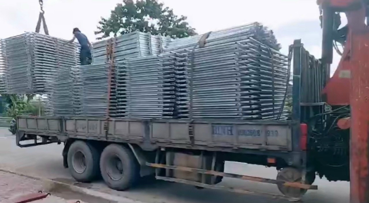 Cho thuê nêm chống 1.5m