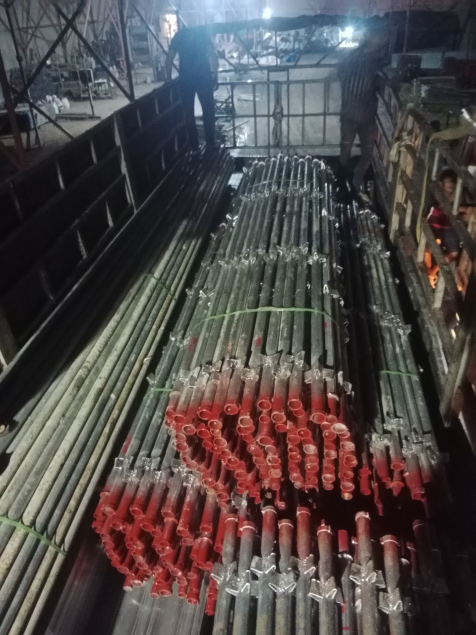 Cho thuê nêm chống 1.5m