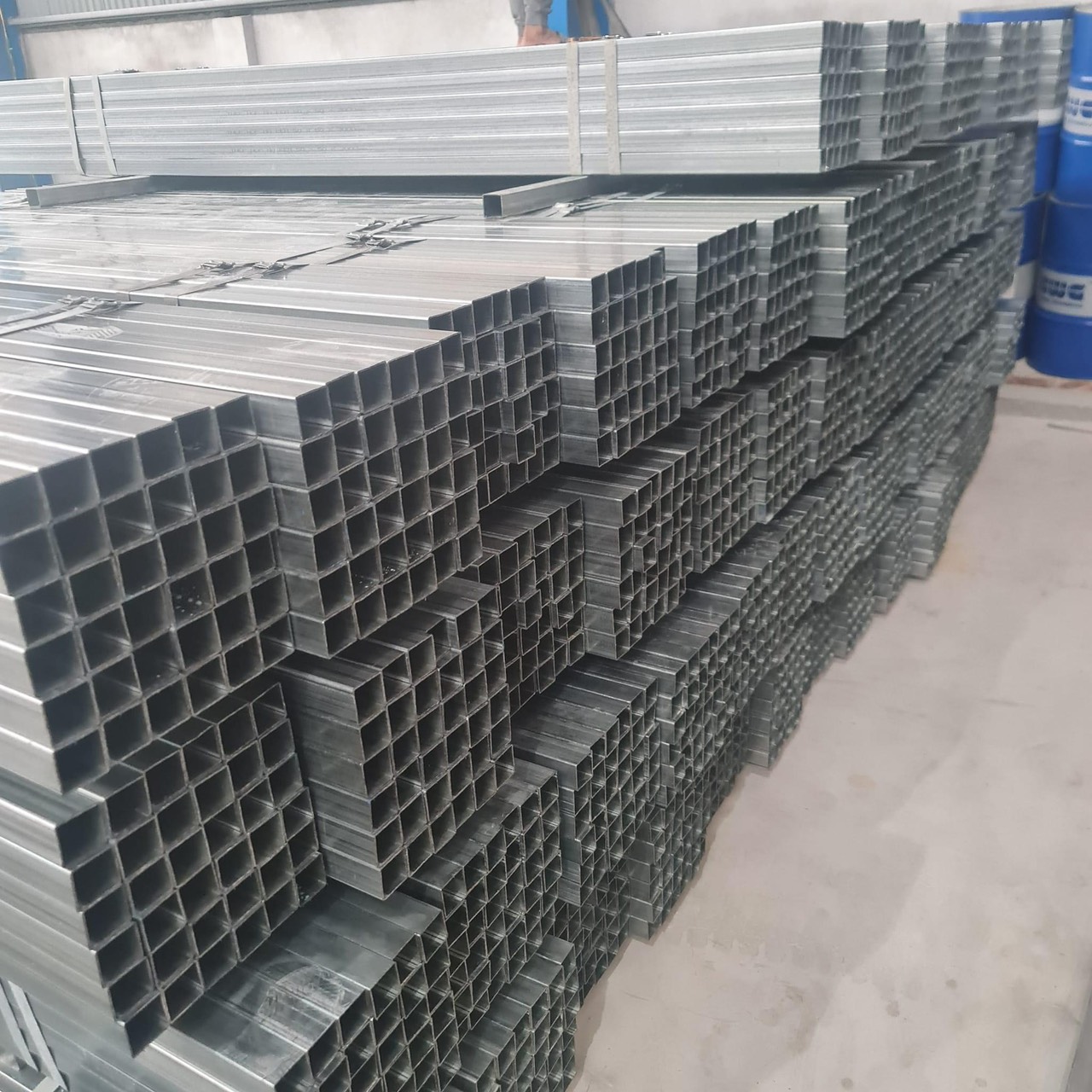 thép hộp vuông 5x5