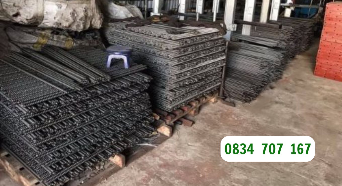 Tyren trong xuyên cốp pha
